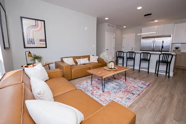 60 E Green St #303 — Photo 12
