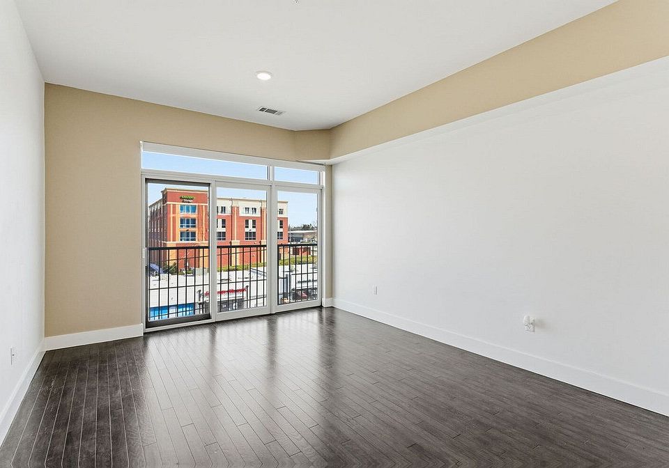 2407 8th Ave S APT 409, Nashville, TN 37204 | MLS #3122115 | Zillow