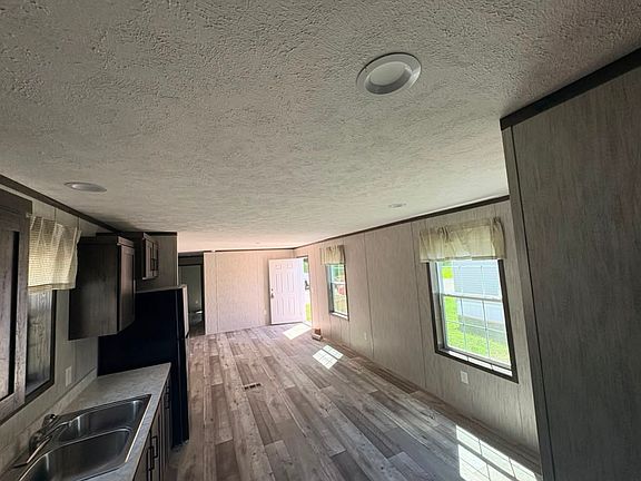 2nd image of 156 Shenango Park Rd #77