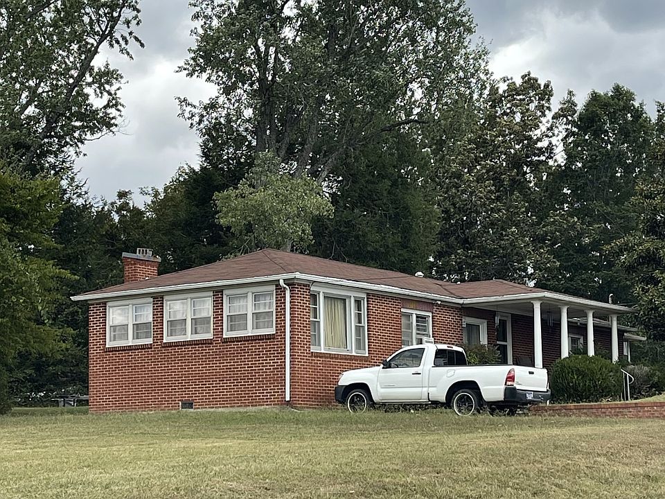 2nd image of 105 Northgate Dr