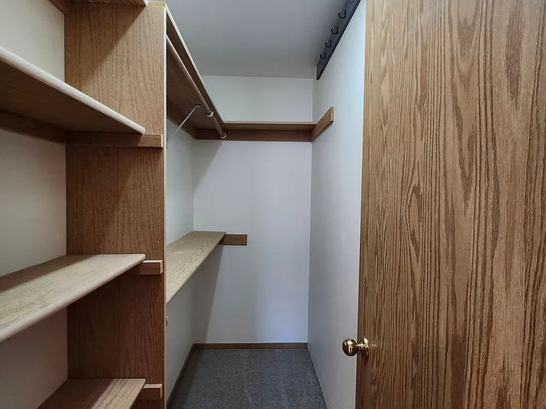 4914 Sinai Dr — Photo 12