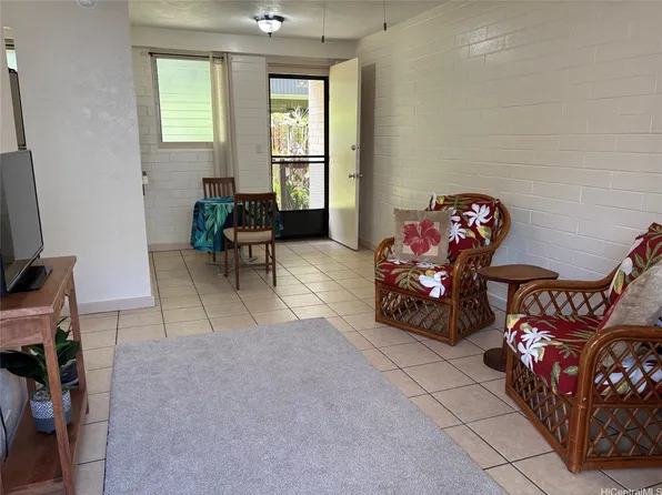 75 Kihapai St APT 5, Kailua, HI 96734