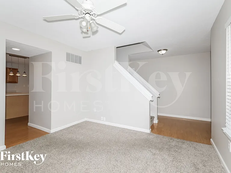 6250 Kentstone Dr — Photo 3