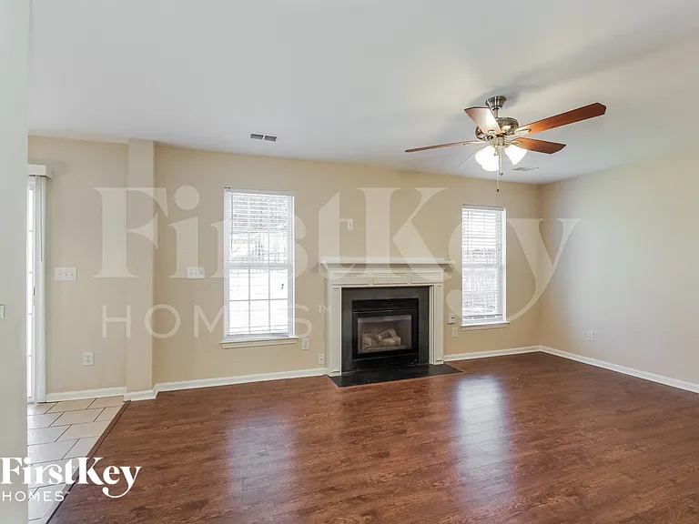 216 Winding Canyon Dr — Photo 9