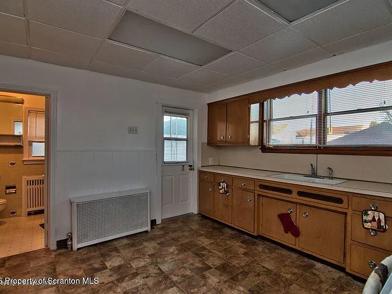 530 S Main St — Photo 8