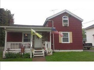 11318 Oak St, Medina, NY 14103