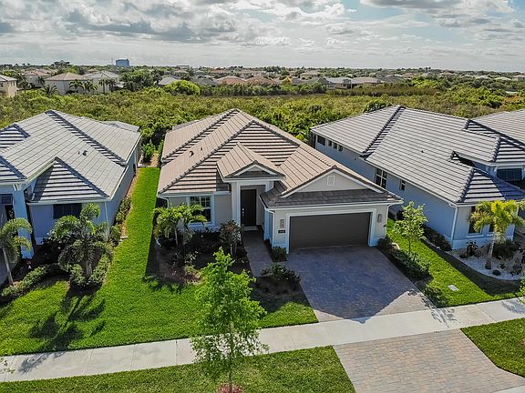 2nd image of 12525 SW Sunrise Lake Terrace