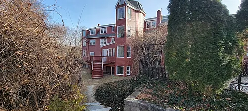 16 Middlesex St #11 Photo 1