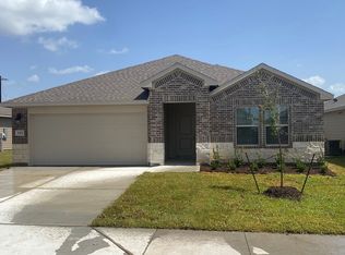 1303 Maverick Rd, Sinton, TX 78387