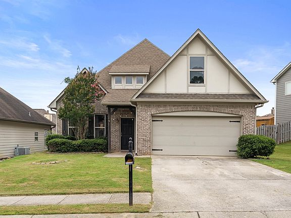 2nd image of 1009 Pine Valley Dr