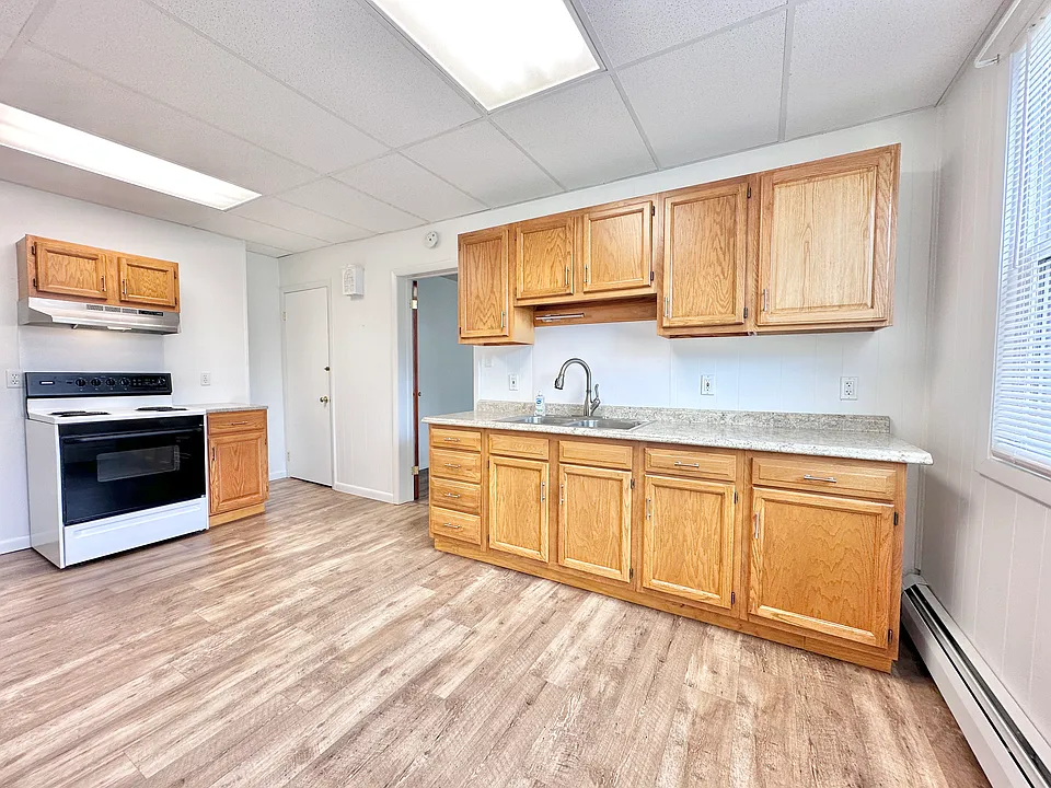 116 Main St #1