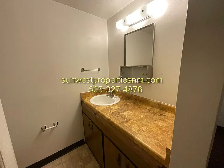2303 N Tucker Ave — Photo 8