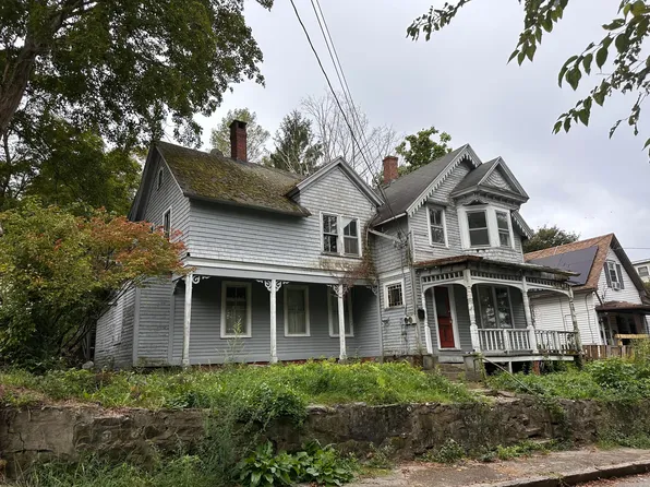 35 Elizabeth Street, Norwich, CT 06360