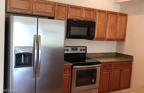 2nd image of 613/615 SE 5th St