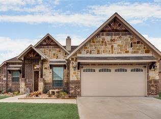 115 Traveller St, Waxahachie, TX 75165
