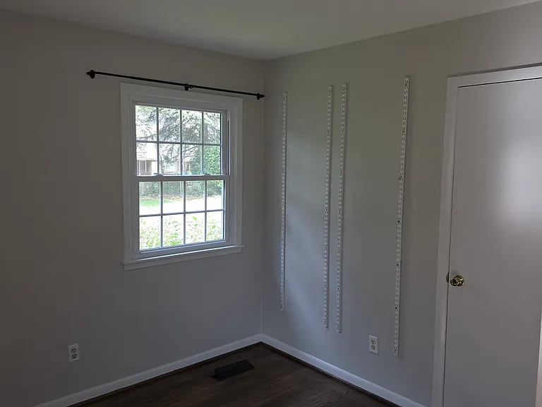 524 Country Club Dr — Photo 3