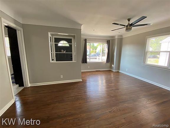 5th image of 3715 Hunter Ave