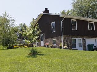 217 Durtschi Dr, Mount Horeb, WI 53572