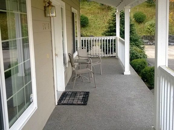 2nd image of 5018 57th Avenue Ct W