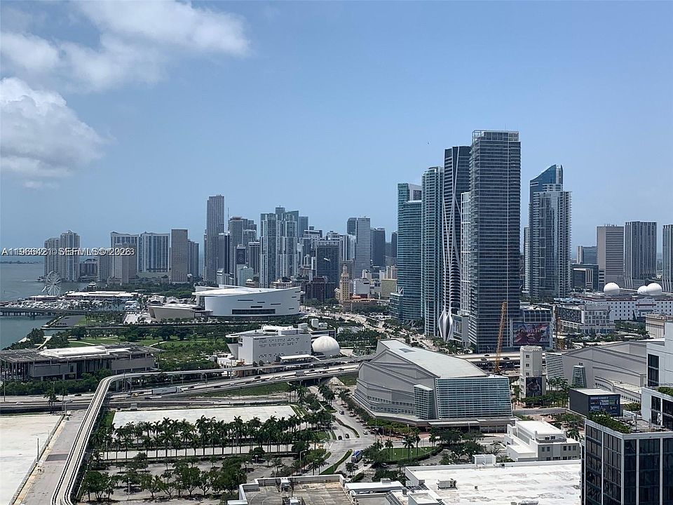 1st image of 1750 N Bayshore Dr APT 3808