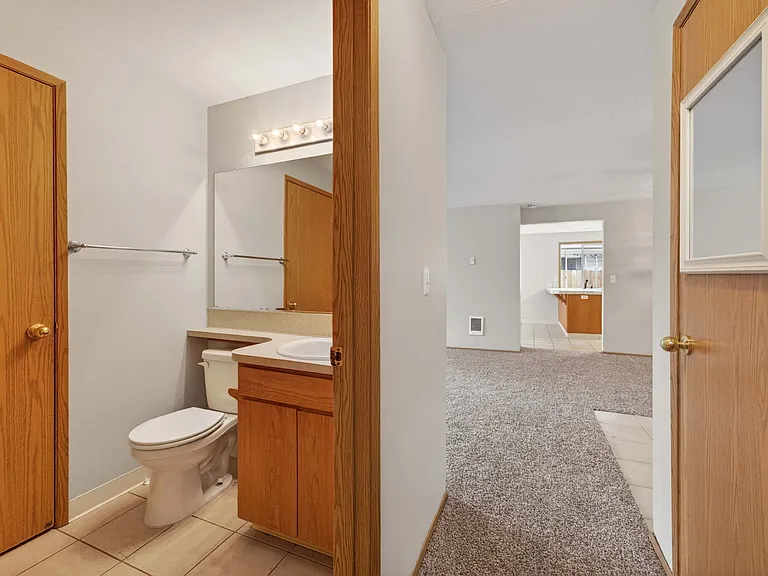 17005 NE 21st St — Photo 14