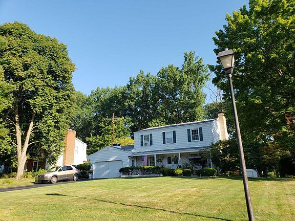 3rd image of 4033 Longhill Dr SE