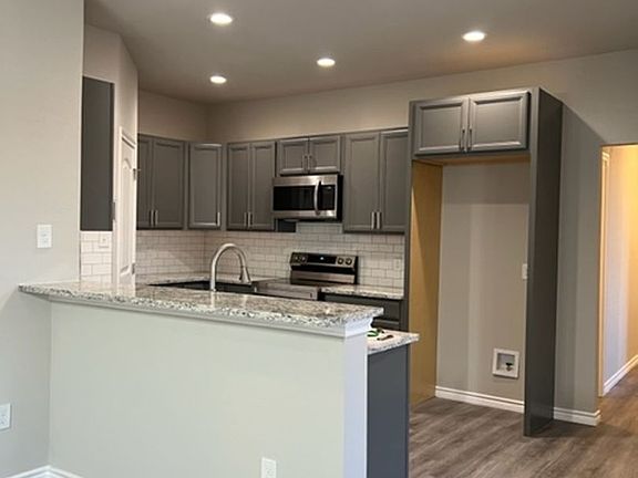 5th image of 2874 Melissa Ln