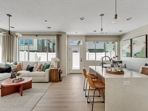 5th image of 1528 N 1130 W #164