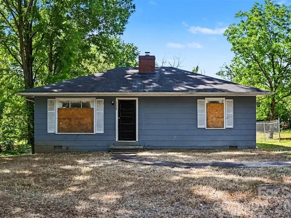 1224 Bailey St, Albemarle, NC 28001