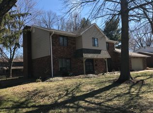 902 Belpre Dr, O'Fallon, IL 62269