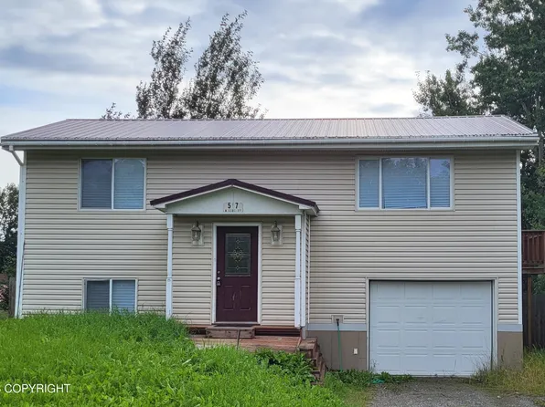 517 N Cobb St, Palmer, AK 99645