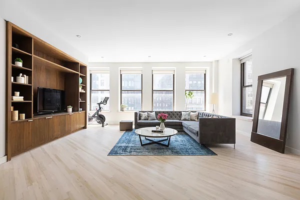 Sold by Compass | media 5