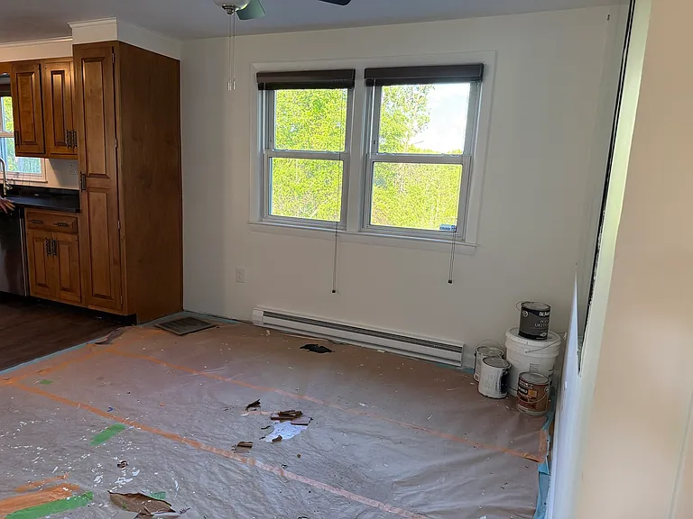 585 Burncoat St — Photo 23