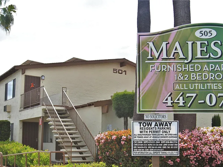 The Majestic Apartments — Photo 7