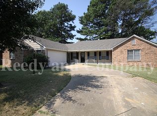 3235 Fox Chase Dr, Memphis, TN 38115