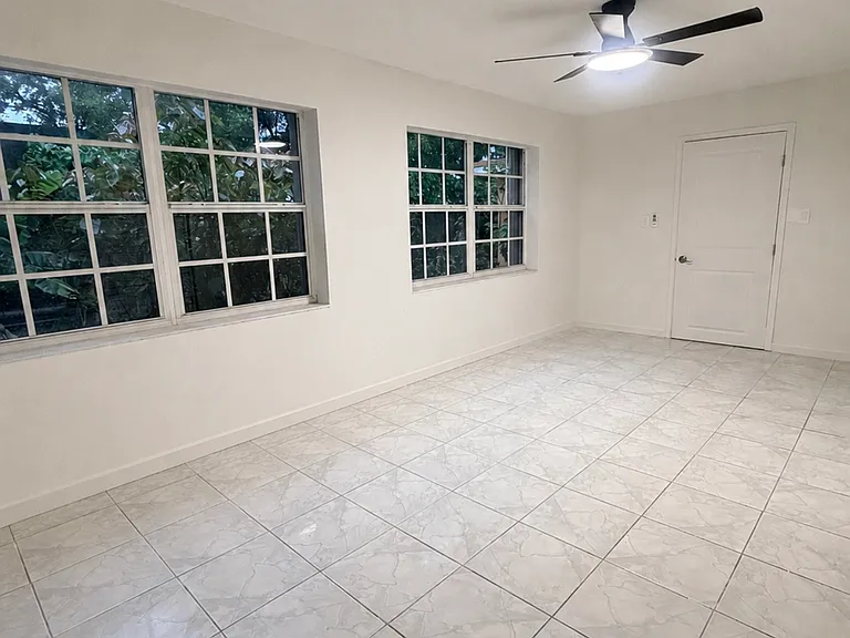 600 NW 108th St — Photo 11