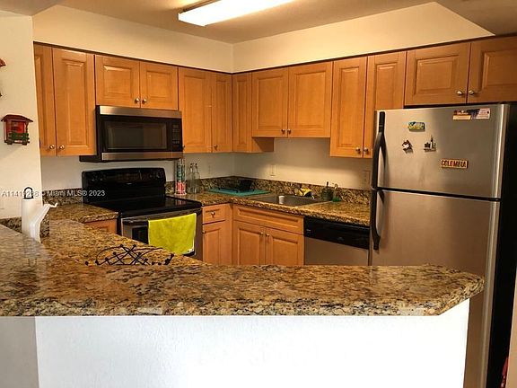 2nd image of 5231 Geneva Way APT 306