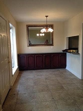 2nd image of 1732 Sharlo Ave