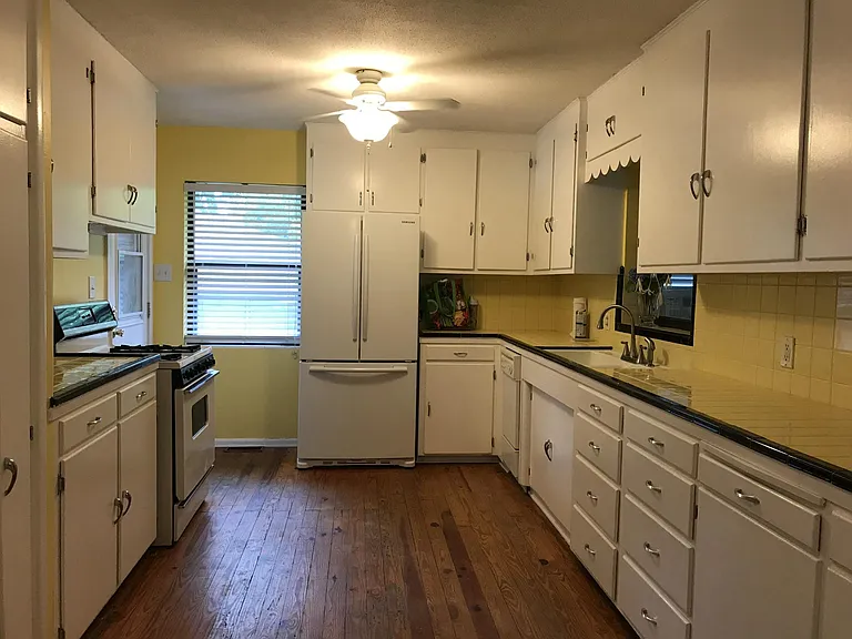 1235 Stow Ave — Photo 5