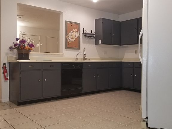 4th image of 5171 Pioneer Ave APT 203