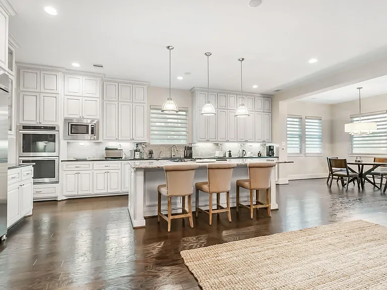 139 Gildwood Pl — Photo 8
