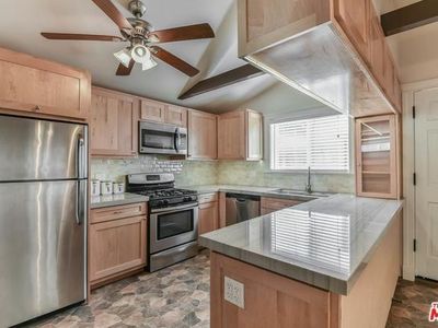 5738 Mammoth Ave, Van Nuys, CA, 91401