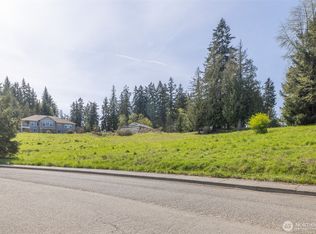 9 Delguzzi Dr, Pt Angeles, WA 98362