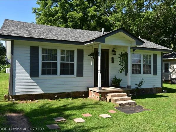 449 W 2nd St, Booneville, AR 72927