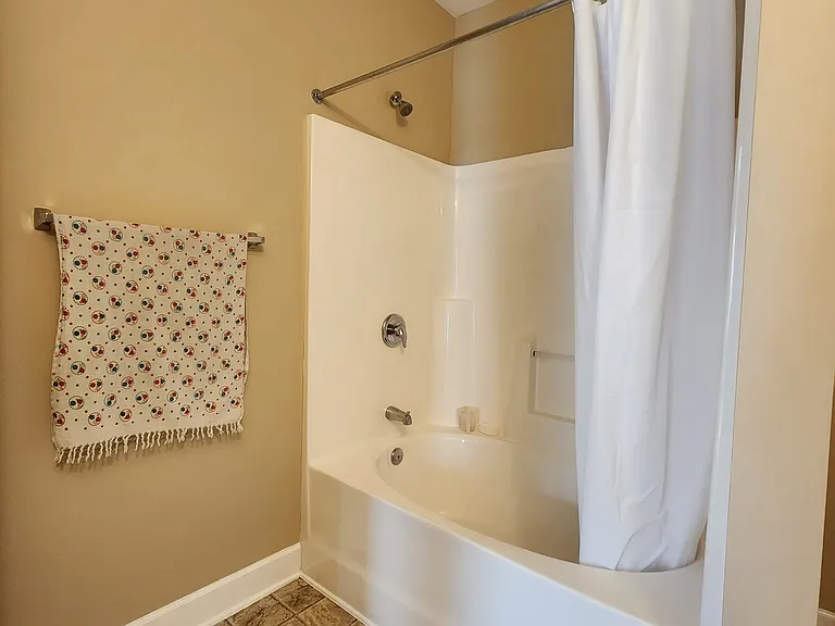 5425 Broadleaf Rd — Photo 7