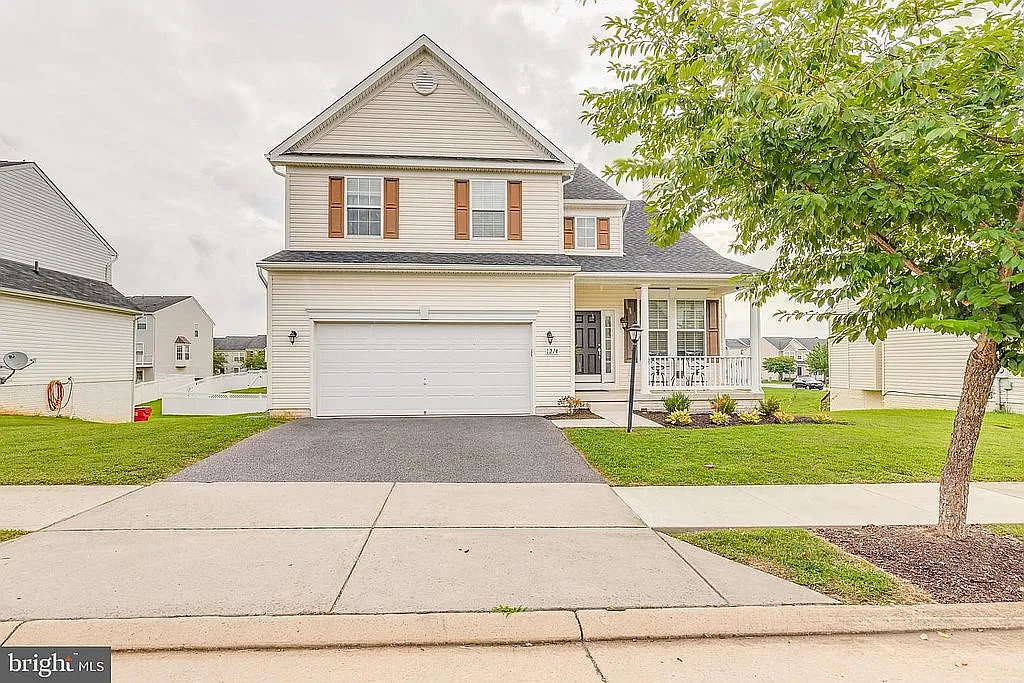 1214 Stallion St photo 1