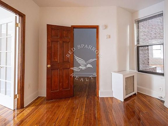4th image of 115 E 96th St APT 12