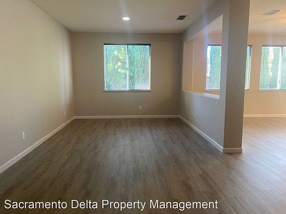 4th image of 2134 Arnold Dr