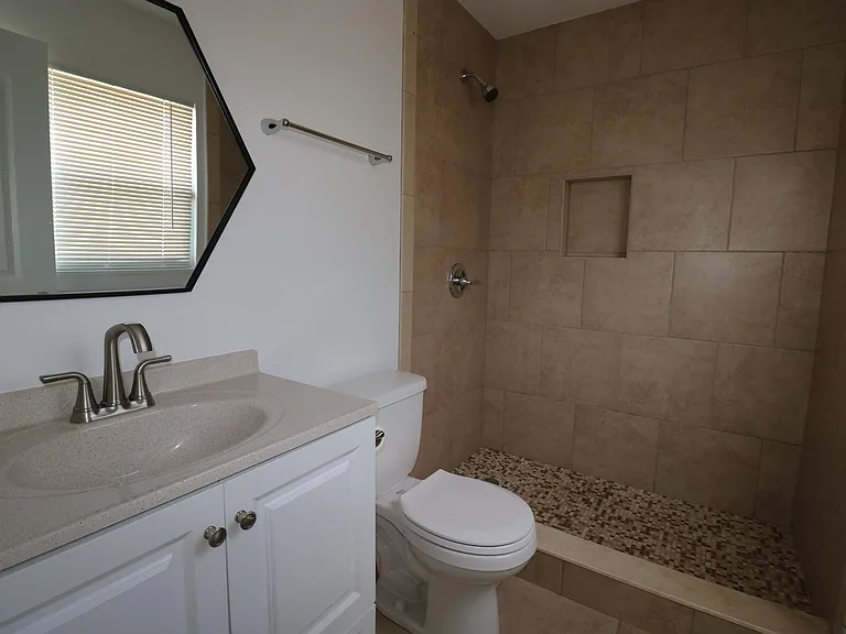206 Phoenetia Dr — Photo 11