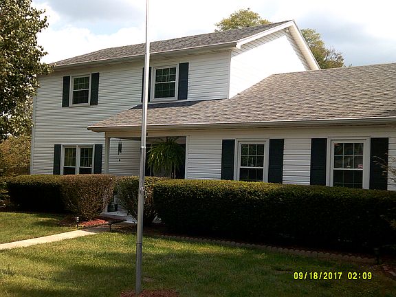 2nd image of 921 Wyndham Hills Dr